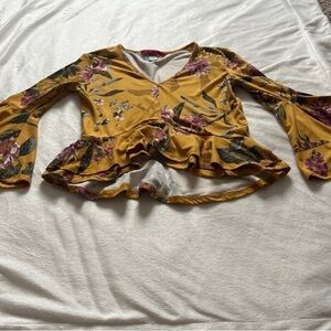 Hot Kiss Blouse large Floral Mustard Top
